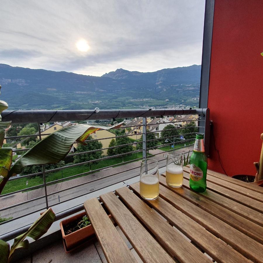Vista Mozzafiato Sulle Alpi Apartamento Rovereto  Exterior foto